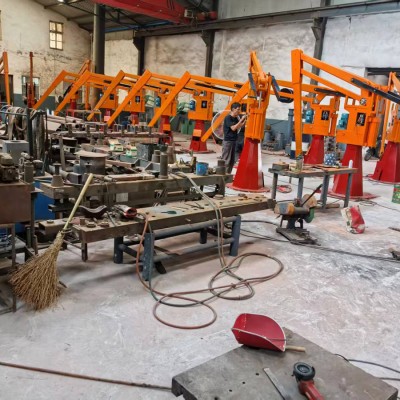 Pour quels produits un manipulateur de fonderie peut-il être utilisé dans la coulée?